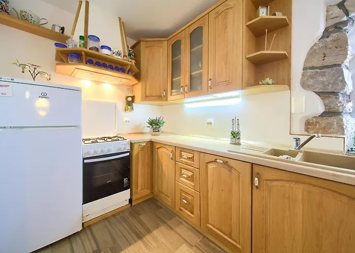 Kuca Dumar Vila Malinska